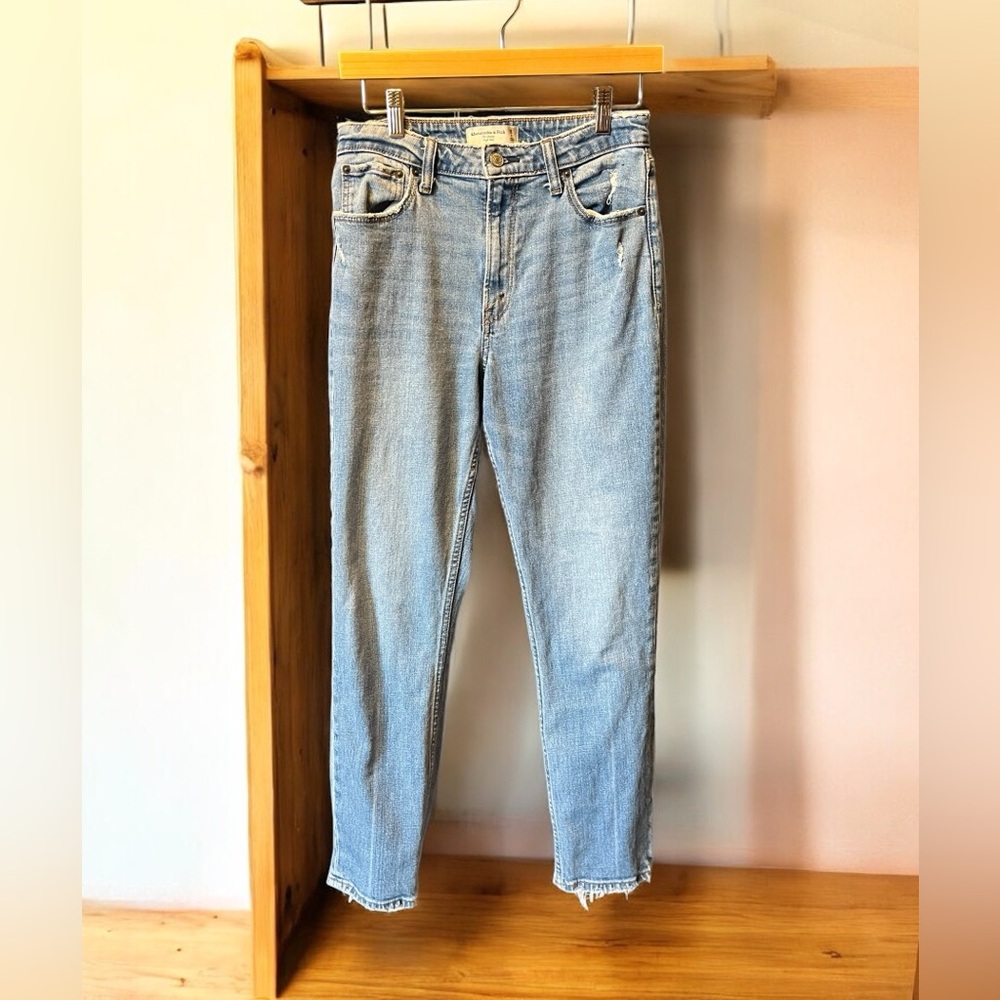 Abercrombie & Fitch Women’s High Rise Skinny Jeans Curve Love Size 28 / 6R
